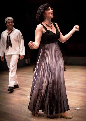 Laura Pyper as Mona Kent. (Phoenix New Times photo by Sam Miller) 